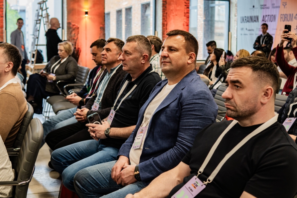 Хто ми є і ким хочемо бути: у Франківську дискутували про нові цінності, зміни та сміливі рішення 4