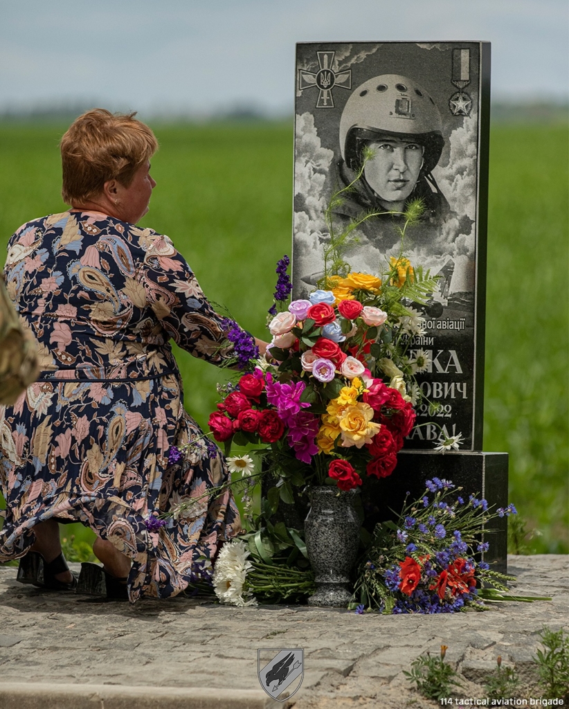 На місці загибелі пілота Степана Тарабалки освятили пам'ятний знак 1