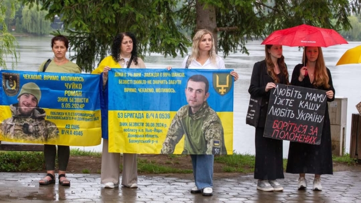 У Франківську на благодійному забігу до роковин теракту в Оленівці зібрали 32 тис. грн