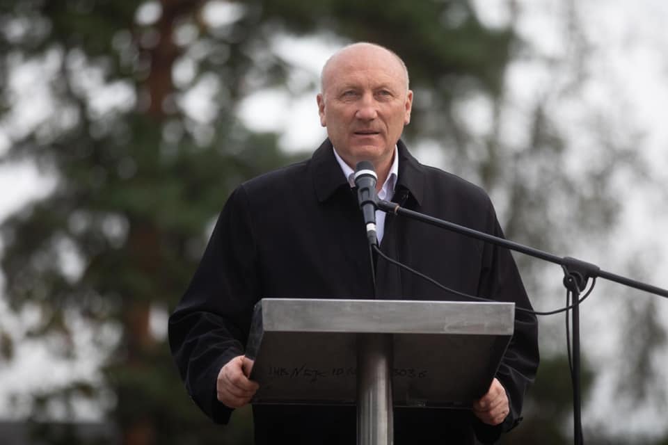 Правоохоронці повідомили про підозри головам Бурштинської та Яблунівської громад 1