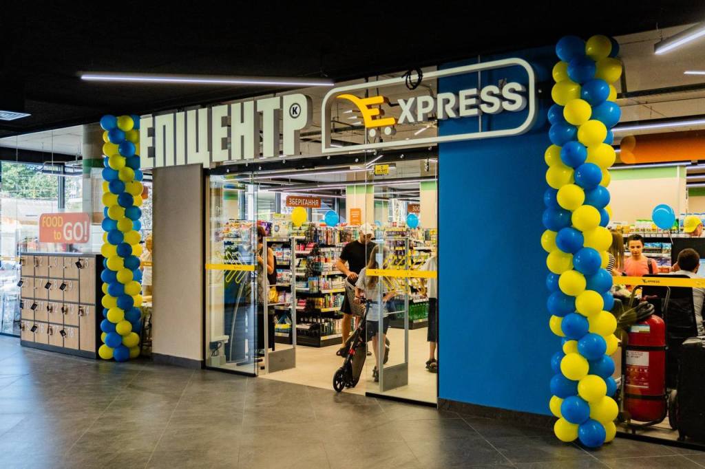 Новий сучасний торговий центр "А5" відкрився в Івано-Франківську 6