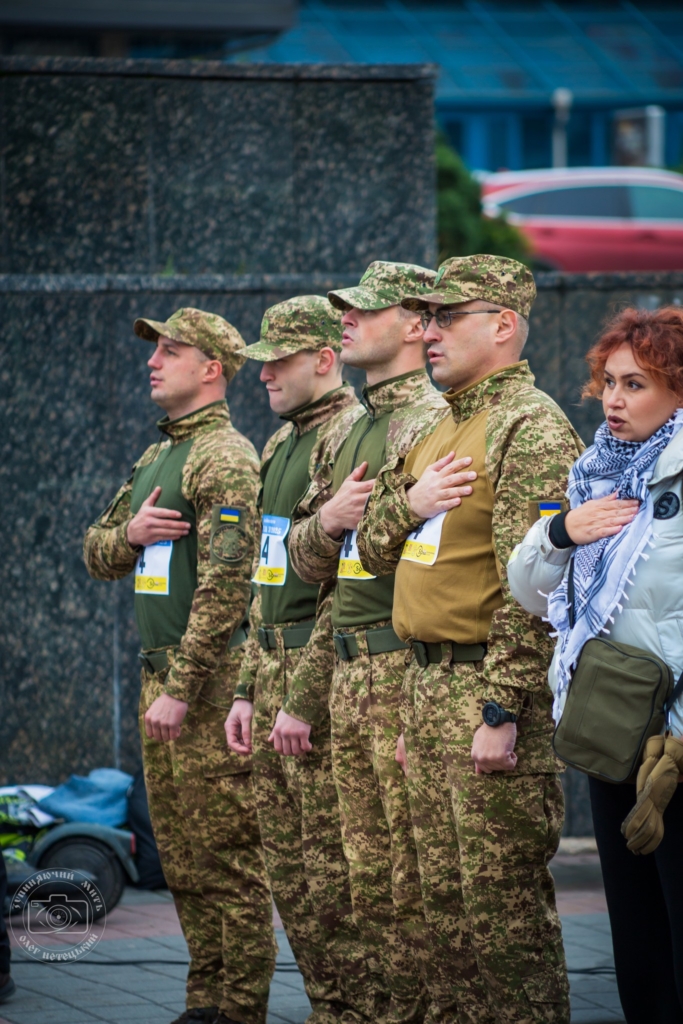 26 команд і майже 40 тисяч: франківці бігли, щоби допомогти захисникам 3