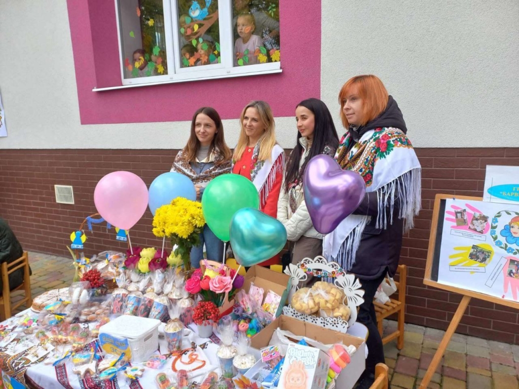 У франківському садочку "Кобзарик" на ярмарку зібрали 79 600 грн для військових 2