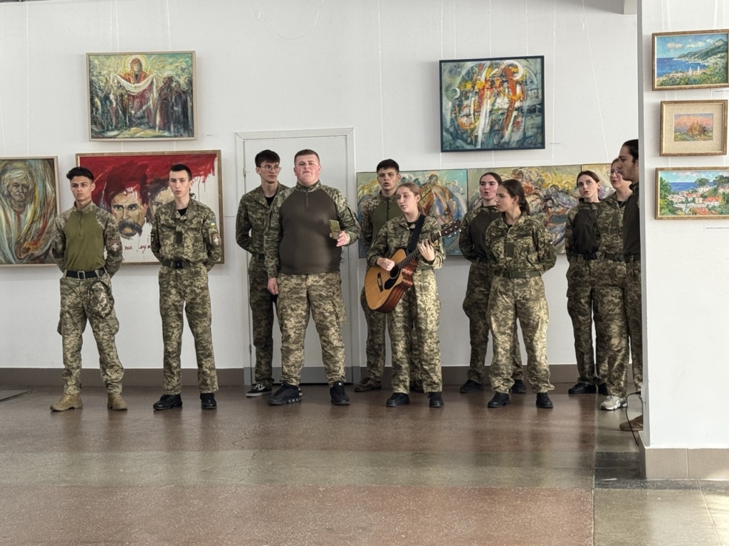 Дух козацтва і свободи: у Франківську відкрили другу виставку Богдана Бринського 2
