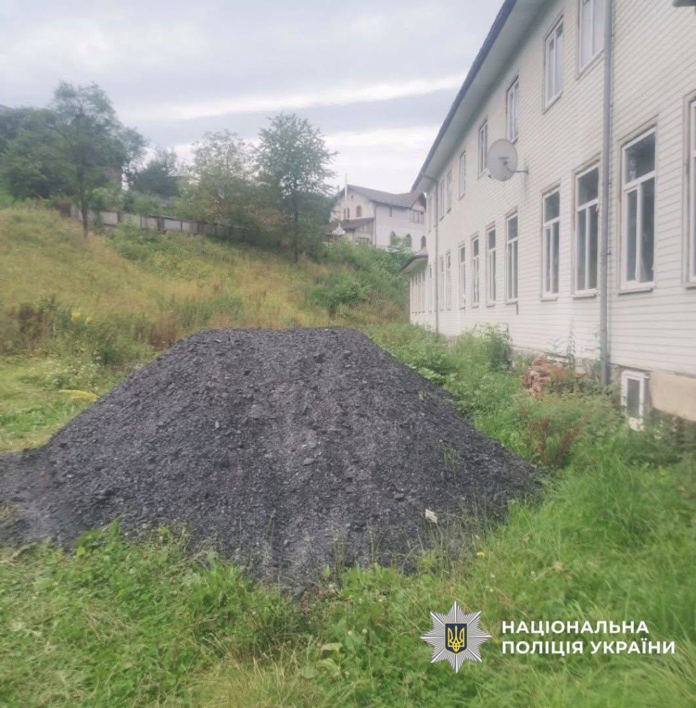 На Надвірнянщині директорка підприємства привласнила 640 тис. грн 1