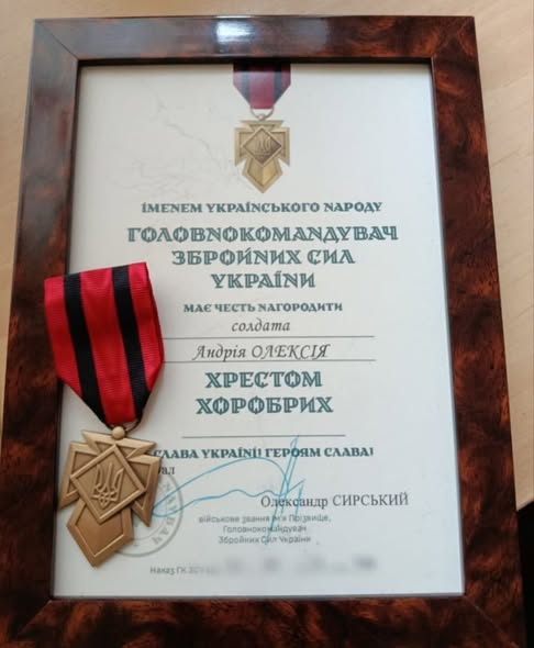 Головнокомандувач ЗСУ нагородив Андрія Олексія з Коломийщини "Хрестом хоробрих" 1