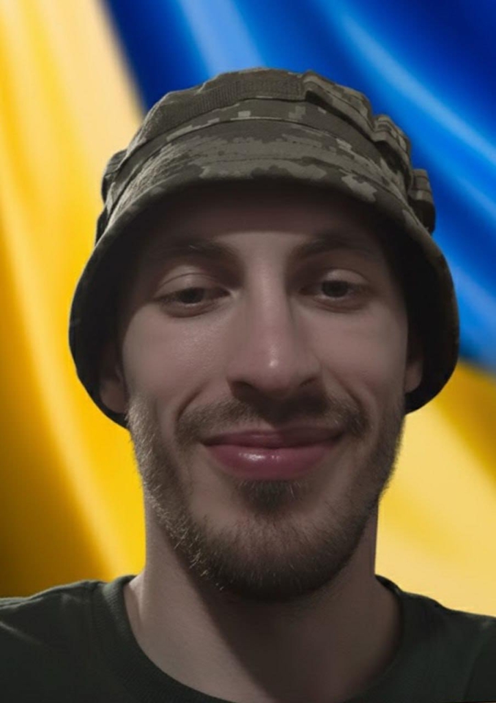 На війні загинув захисник з Надвірної Владислав Четверіков