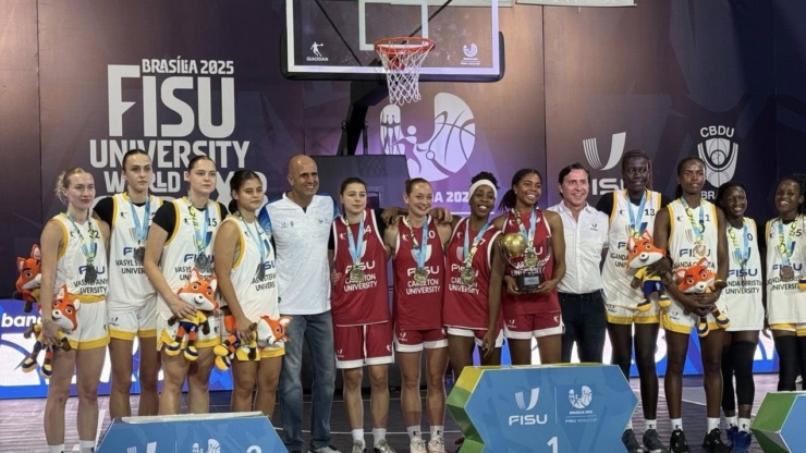 Баскетболістки КНУВС вибороли друге місце на чемпіонаті світу серед університетів