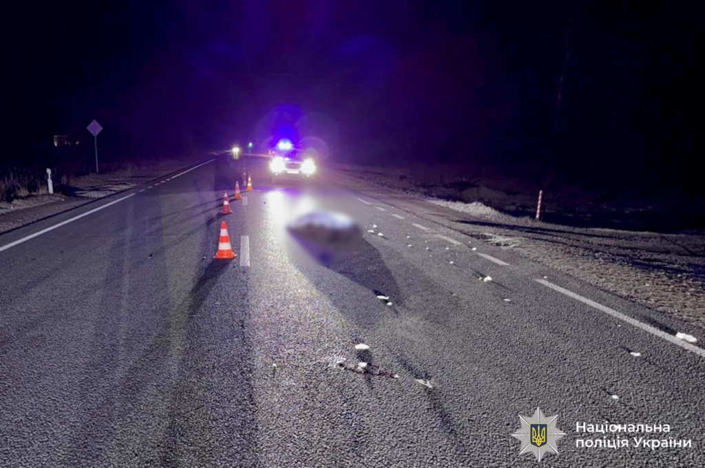 На Надвірнянщині водій кросовера на смерть збив військового і втік з місця ДТП 1