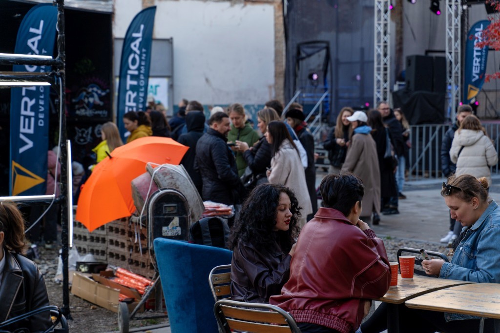 Франківськ вибухнув кольорами: на Промприладі відбувся графіті-фест ALARM за підтримки компанії Vertical Development 1