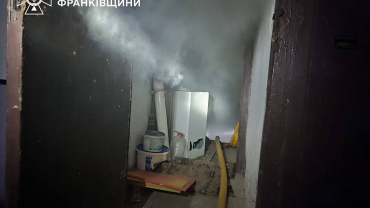 У Франківську з пожежі евакуювали шістьох людей