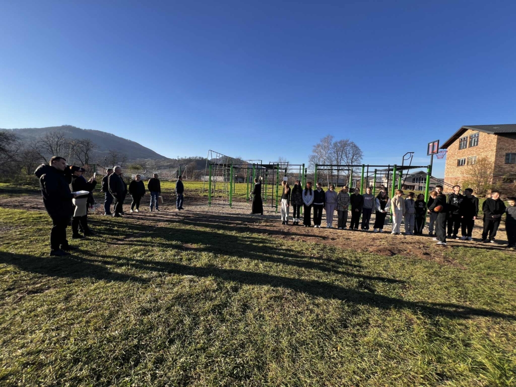 В Кутському ліцеї за підтримки норвежців оновили укриття та спортивний майданчик 1