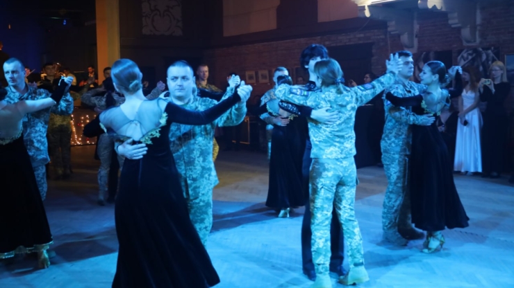 У Коломиї на аукціоні зібрали 179 тис. грн для ЗСУ