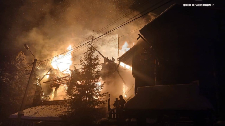 У Поляниці горів будинок площею приблизно 200 кв. м