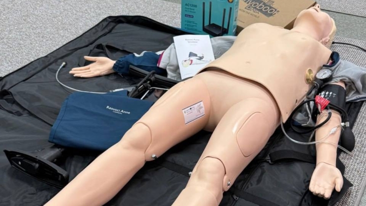 ІФНМУ в межах міжнародного проєкту отримав симуляційні манекени