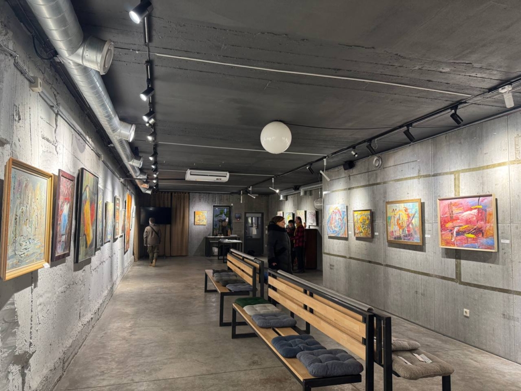 Франківський художник Богдан Бринський відкрив четверту виставку до свого 65-річчя 1