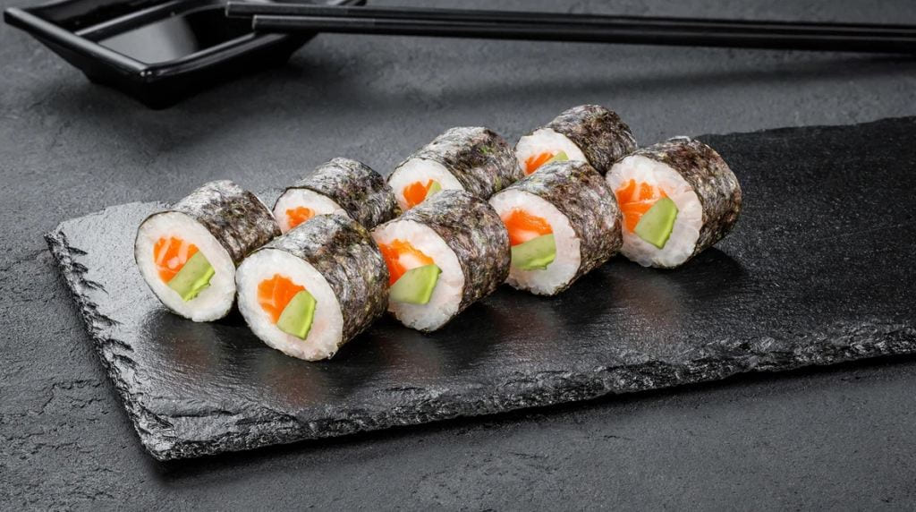 Доставка суші в Києві: популярні страви від ресторану Sushi Master 2
