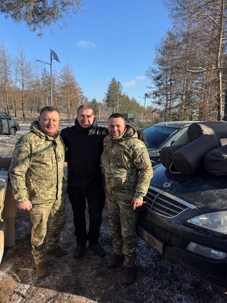 Підприємці Івано-Франківська зібрали 4,2 млн грн допомоги для військових на сході 3