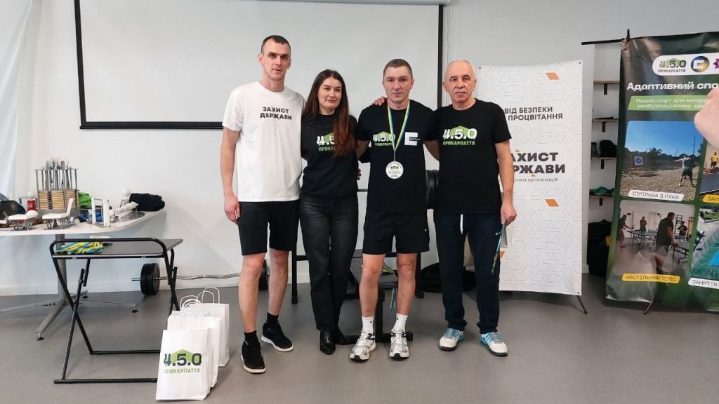 У Калуші ветерани та військові змагалися у грі з настільного тенісу 4