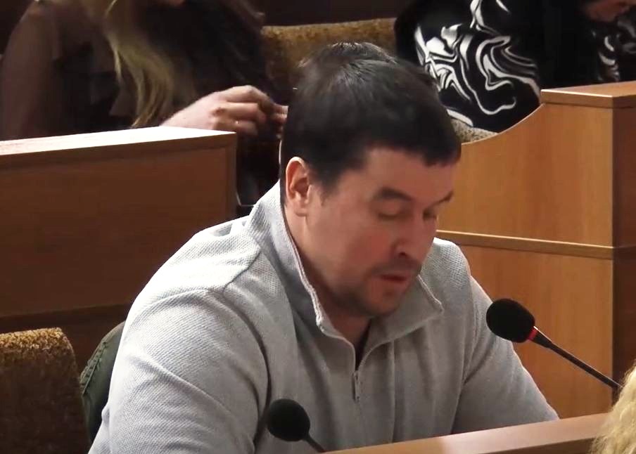 "За скільки?" – у Франківську депутати плюнули на думку громади і пакетом протягнули шість ДПТ 1