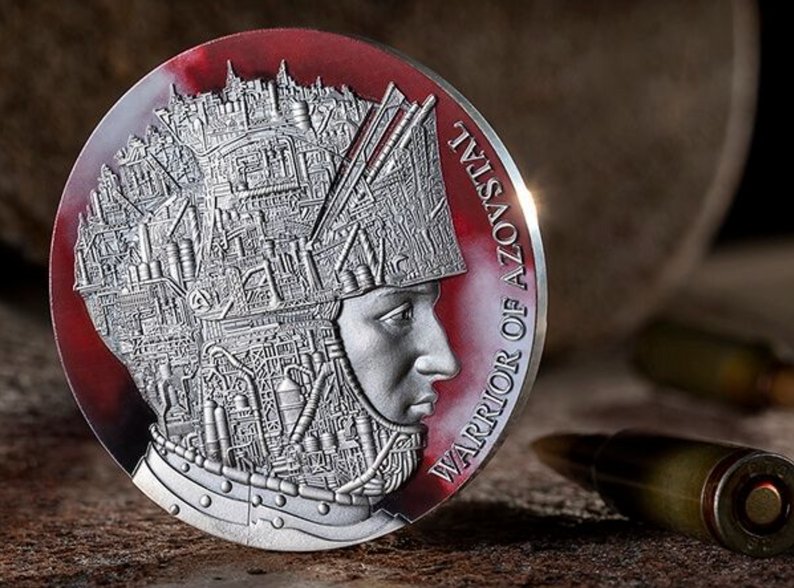 Контрпропаганда в дії: у Франківську хартієць Максим Паленко презентував плакати воєнного часу 9