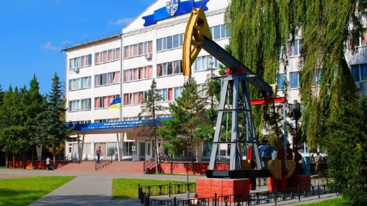 У ІФНТУНГ готуватимуть фахівців із безбар’єрності