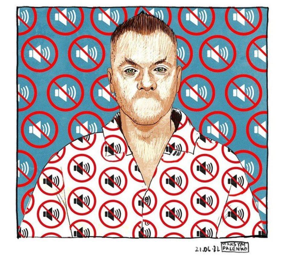 Контрпропаганда в дії: у Франківську хартієць Максим Паленко презентував плакати воєнного часу 1