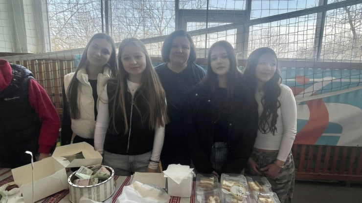 У Надвірній на благодійному ярмарку зібрали майже 60 тис. грн для ЗСУ