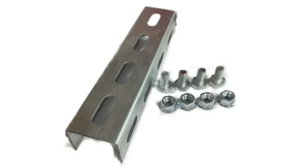 Алюмінієвий чи оцинкований профіль для сонячних панелей: повне порівняння