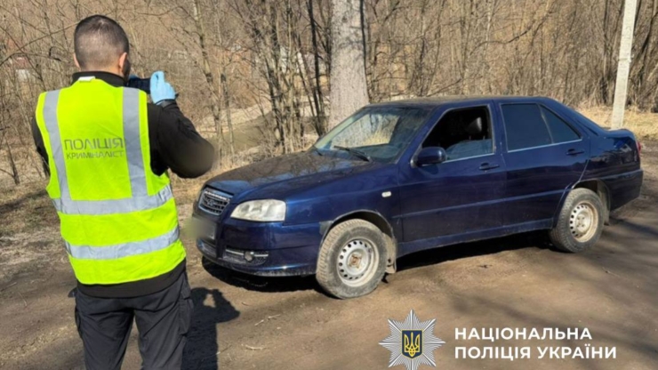 Поліція Прикарпаття затримала чоловіка, який викрав авто