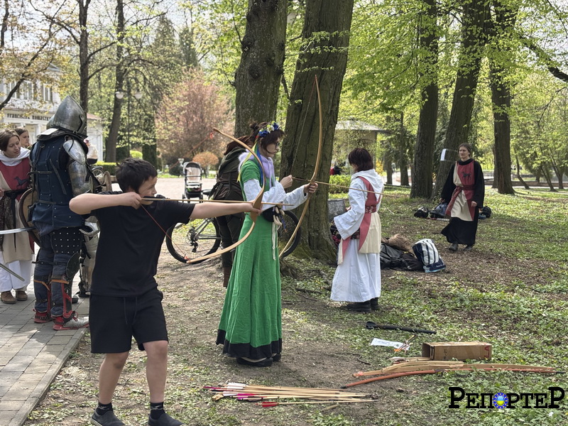 У франківському парку відкрили сезон "Суботної погульки"  2