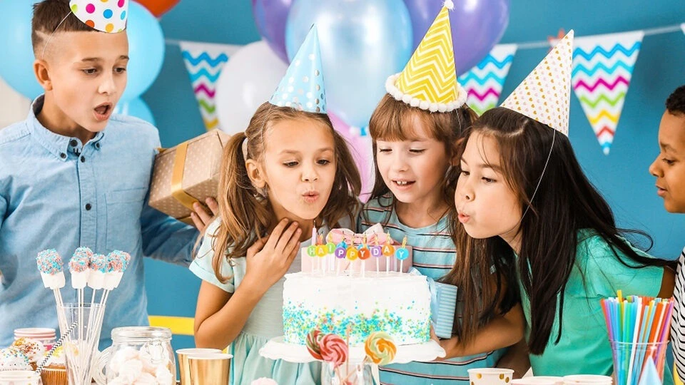 Як вибрати подарунок дівчинці на 11 років