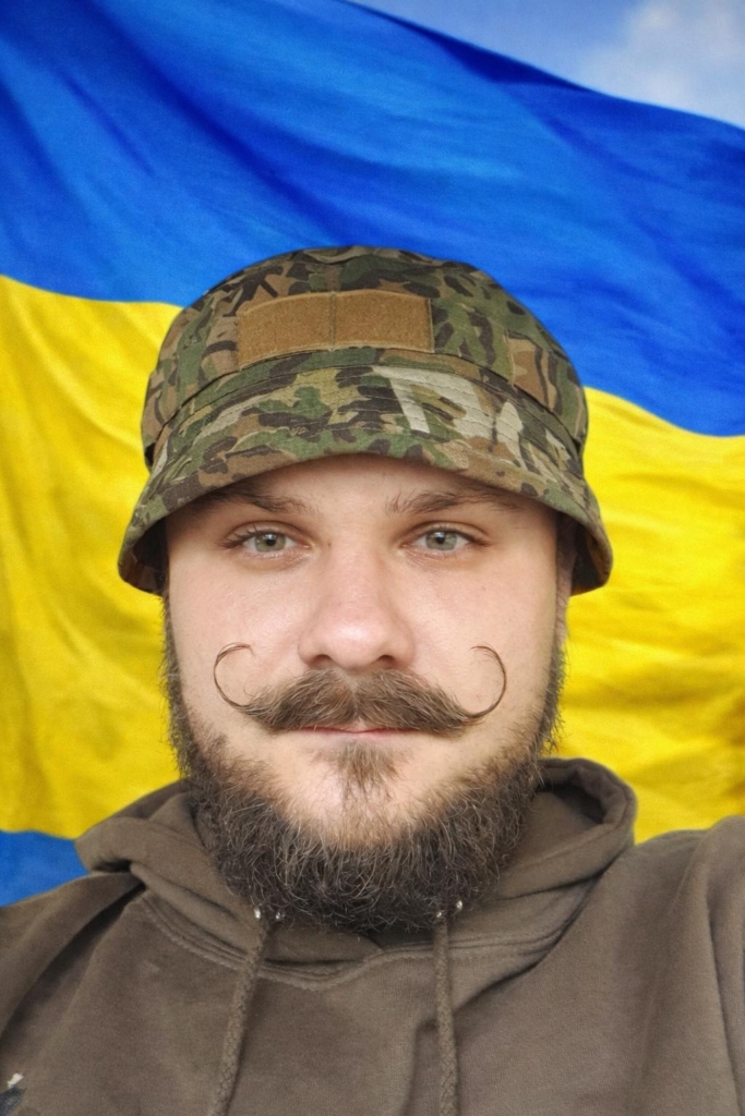 На війні загинув захисник з Прикарпаття Тарас Борщ 1