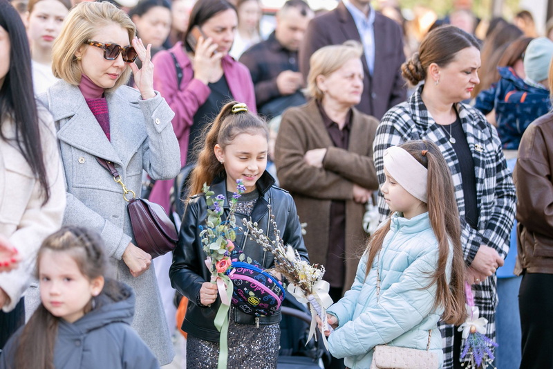 Івано-Франківськ святкує Вербну неділю: молитви за захисників та благословення. ФОТО 2