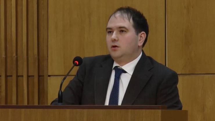 Тещина квартира і батькові авто: що задекларував окружний прокурор Франківська Віталій Гураш