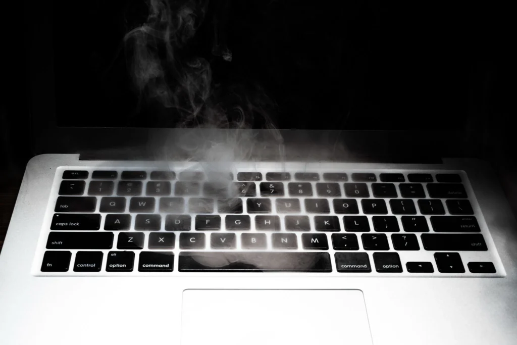 Чому шумить та гріється ноутбук? 7 частих причин та їх вирішення 1
