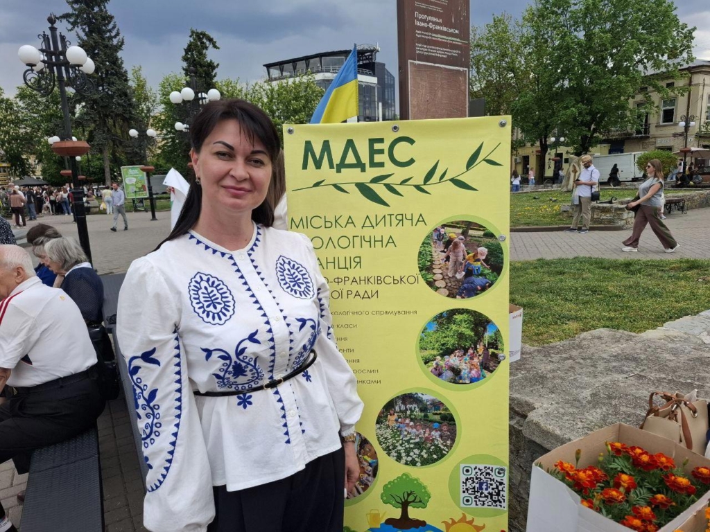 У Франківську на День міста творчо перезавантажувались і ярмаркували для ЗСУ 4