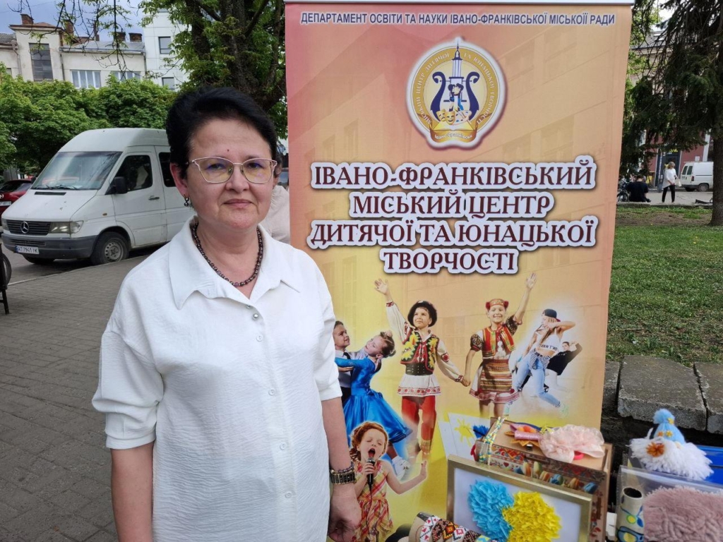 У Франківську на День міста творчо перезавантажувались і ярмаркували для ЗСУ 2