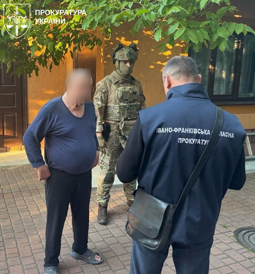 Затримали посадовців мерії Франківська, які заробляли на дозвільній документації для забудовників 2