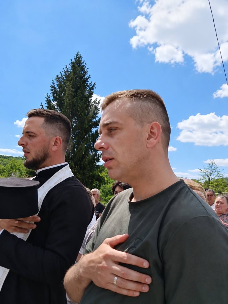 У Городенківській громаді зустріли звільненого з полону захисника Юрія Микитчука 1