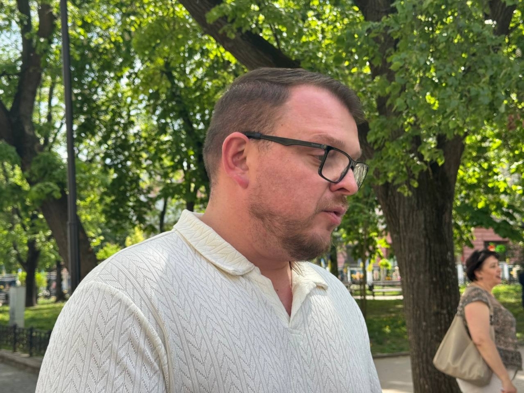 У Франківську розпочався ювілейний фестиваль "Слово", де збиратимуть книги для військових 6