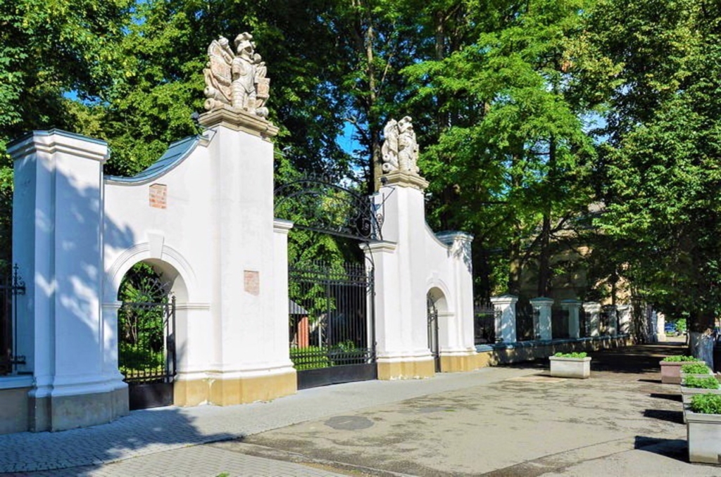 Ритм рідного міста: гід подіями Івано-Франківська на 9 та 10 травня 2