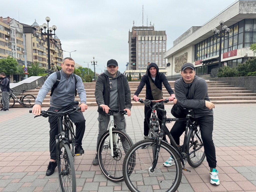 Кілька десятків франківців долучилися до велопробігу до Дня міста. ФОТО 5