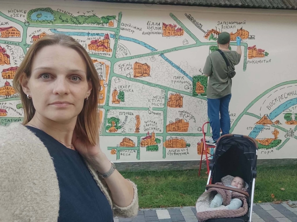 Газета, скетчі й мапи: як родина з Харкова будує культурний бренд Коломийщини 2