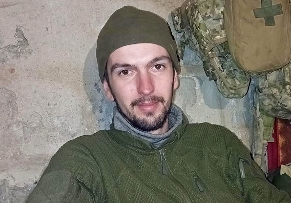 Боєць з Прикарпаття вважає, що його життя врятувала ікона