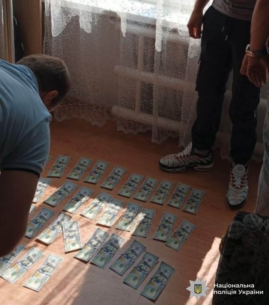 Прикарпатець вкрав у колишньої вчительки 1,3 мільйона гривень 2