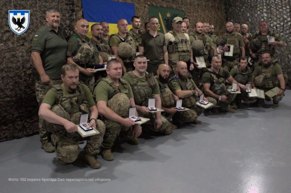 Командувач Сил ТрО нагородив прикарпатських військових (ФОТО) 3