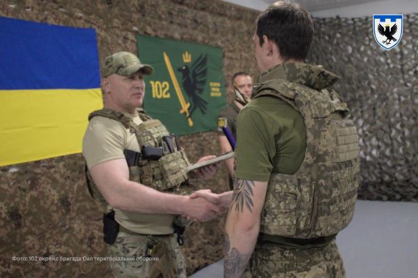 Командувач Сил ТрО нагородив прикарпатських військових (ФОТО) 2