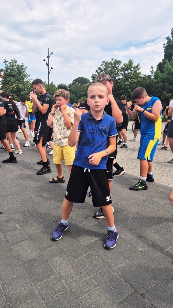 Берінчик привіз до Франківська чемпіонські пояси та провів відкрите тренування. ФОТО 4