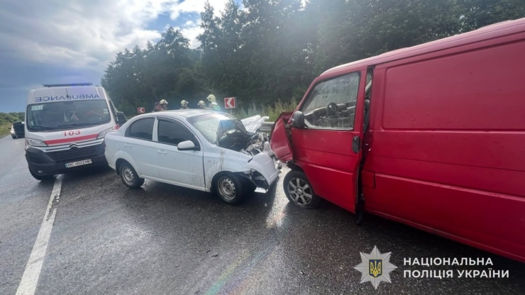 На Львівщині сталася смертельна ДТП, у якій постраждали прикарпатці